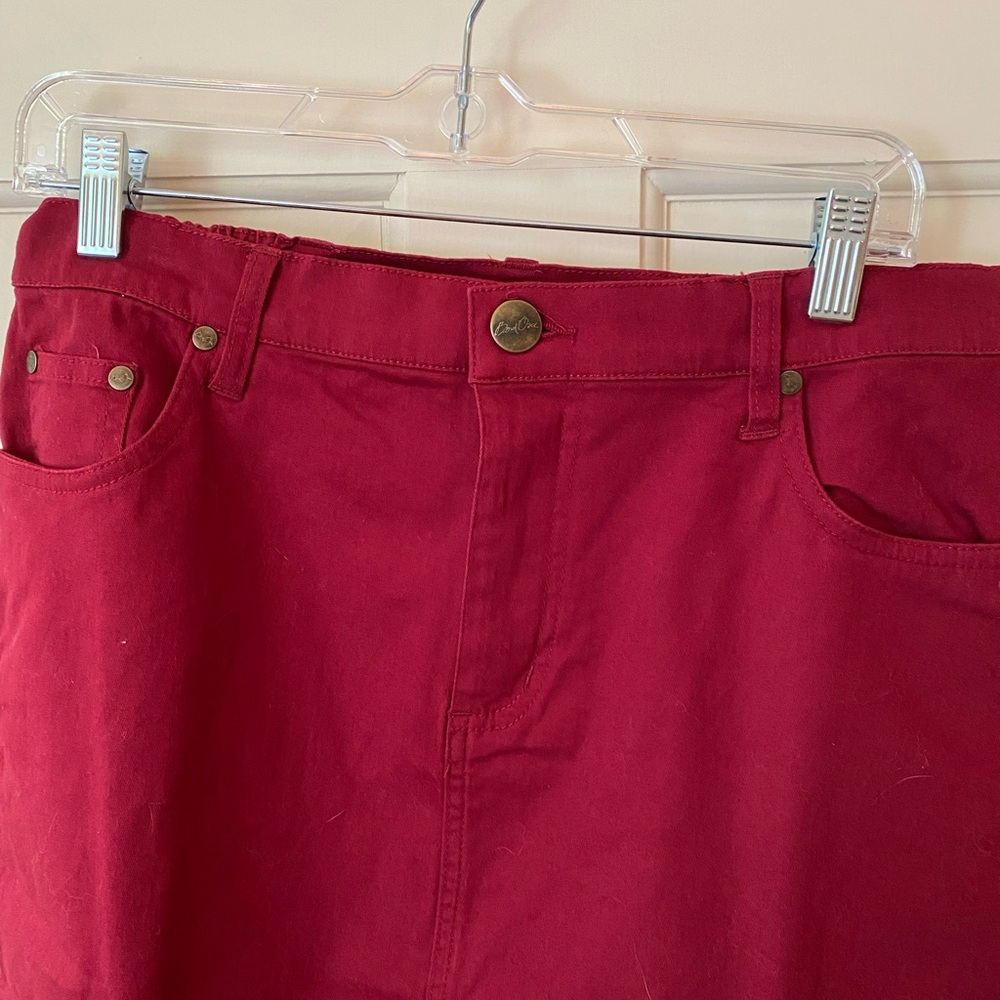 Deep red denim like straight skirt